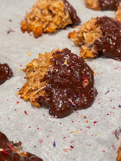 Coconut Macaroons with Edible Flowers